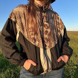 Active Frontier snakeskin windbreaker. Puffy sleeves